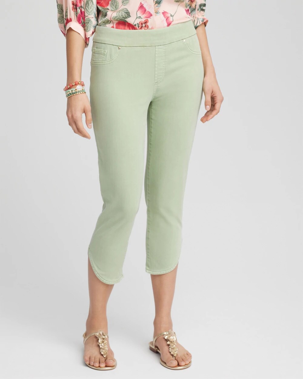 Pull-On Dolphin-Hemmed Capri Jeans - Chico's