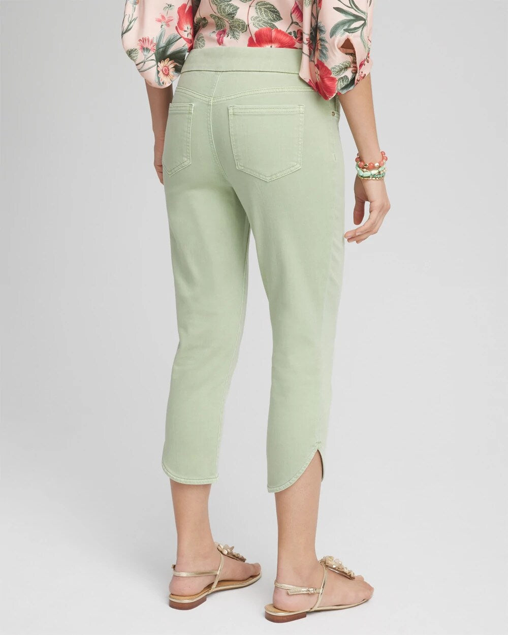 Pull-On Dolphin-Hemmed Capri Jeans - Chico's
